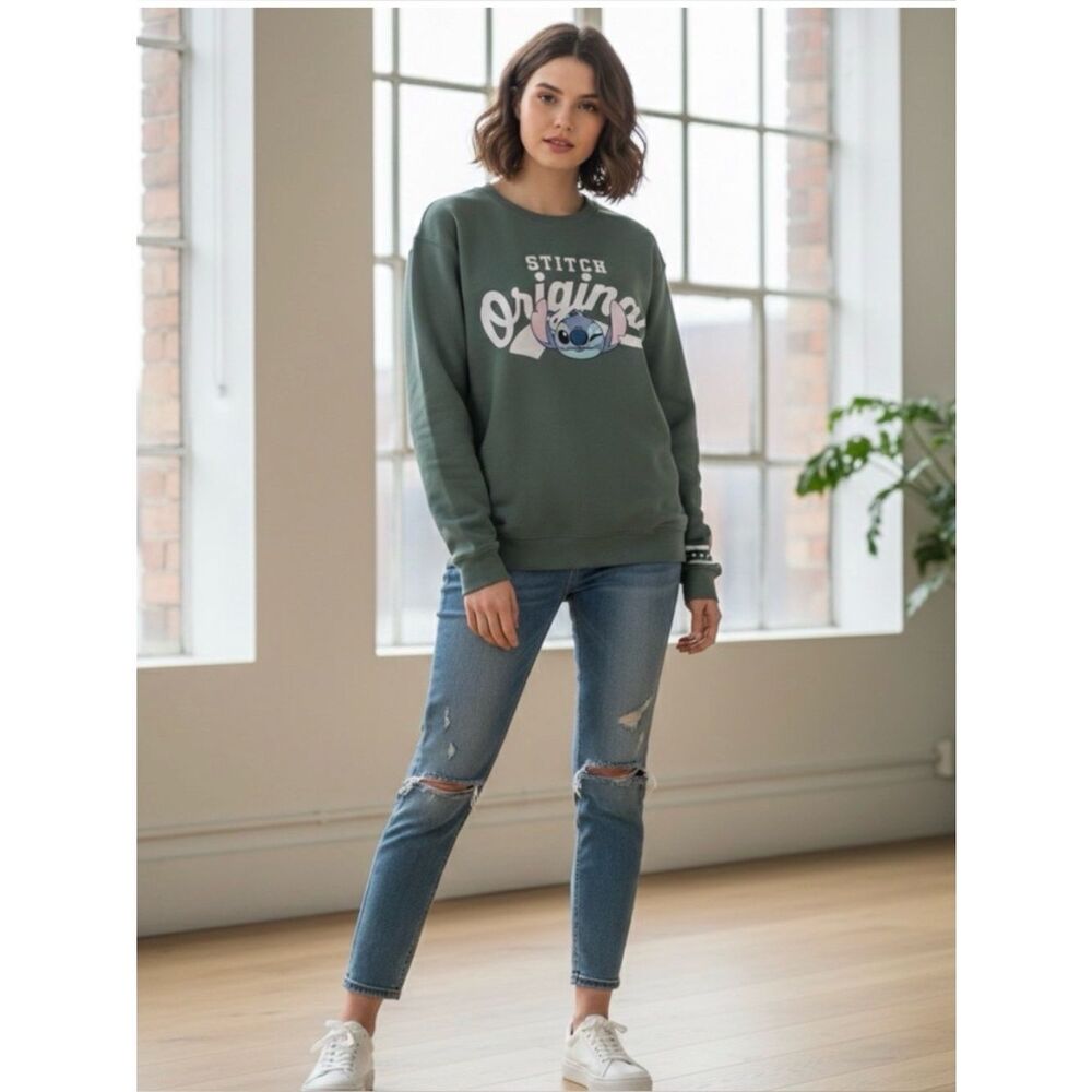 10 items for $20 Sale: Stitch Original Sweatshirt- XS (oversized)